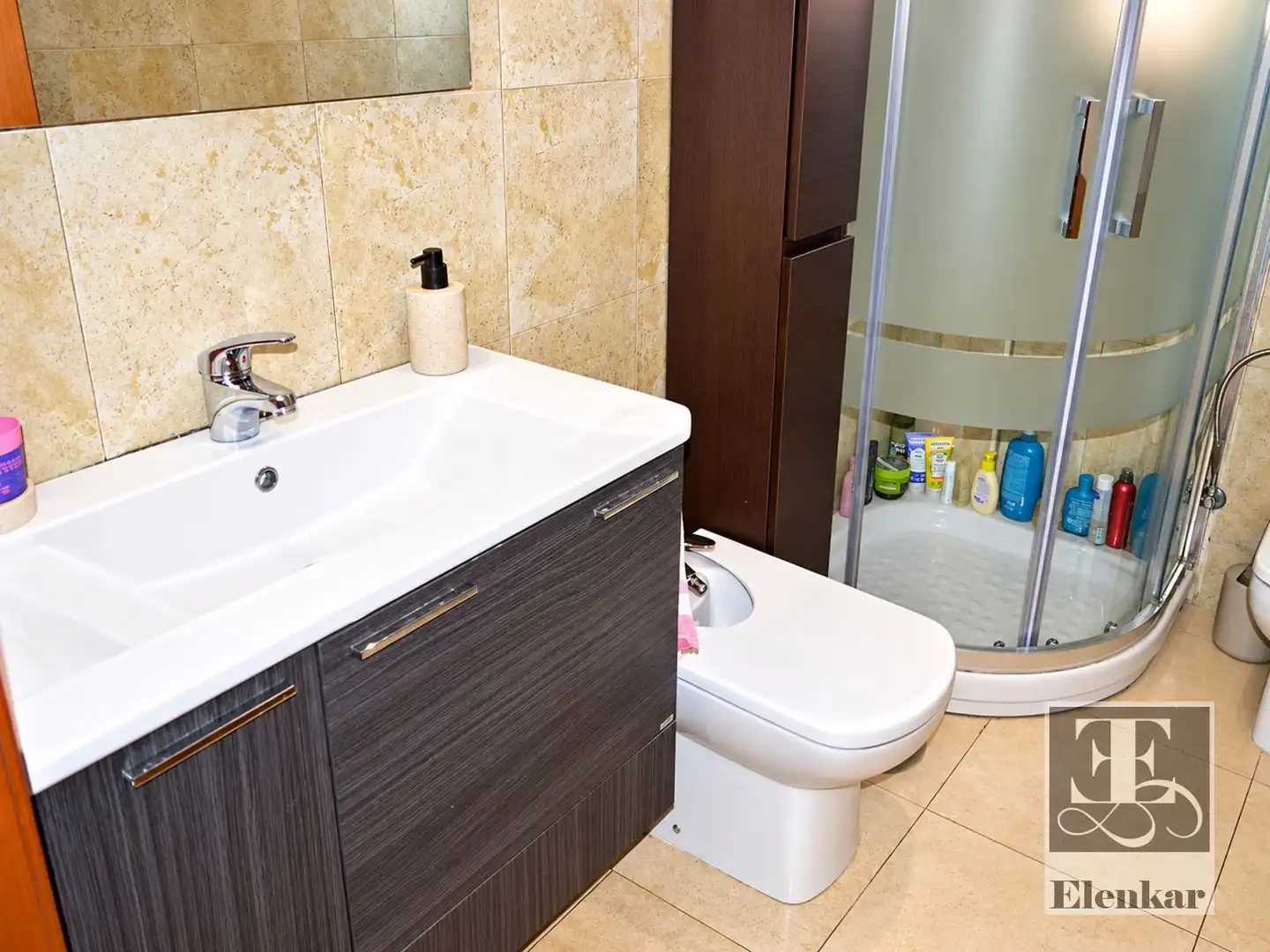 Piso con piscina en venta en Rumania, imagen 4