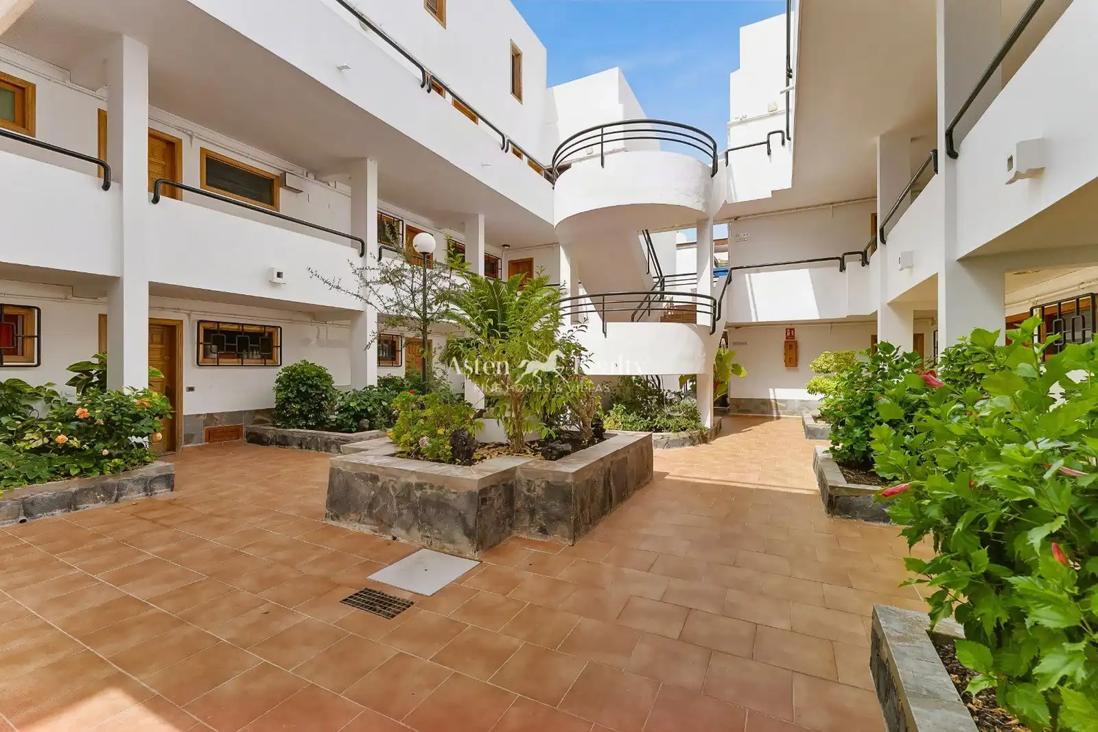 Penthouse with pool for sale in Santiago Puig 2, imagen 16