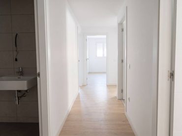 Piso con ascensor en venta en Calle Segrià