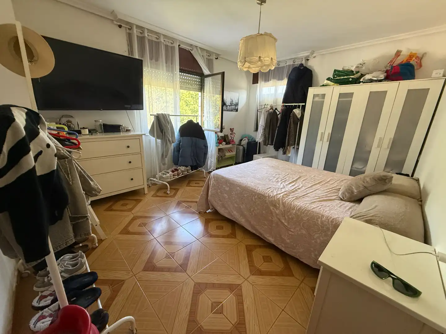 Dormitori de Casa o xalet en venda en Corvera de Asturias amb Calefacció, Jardí privat i Parquet