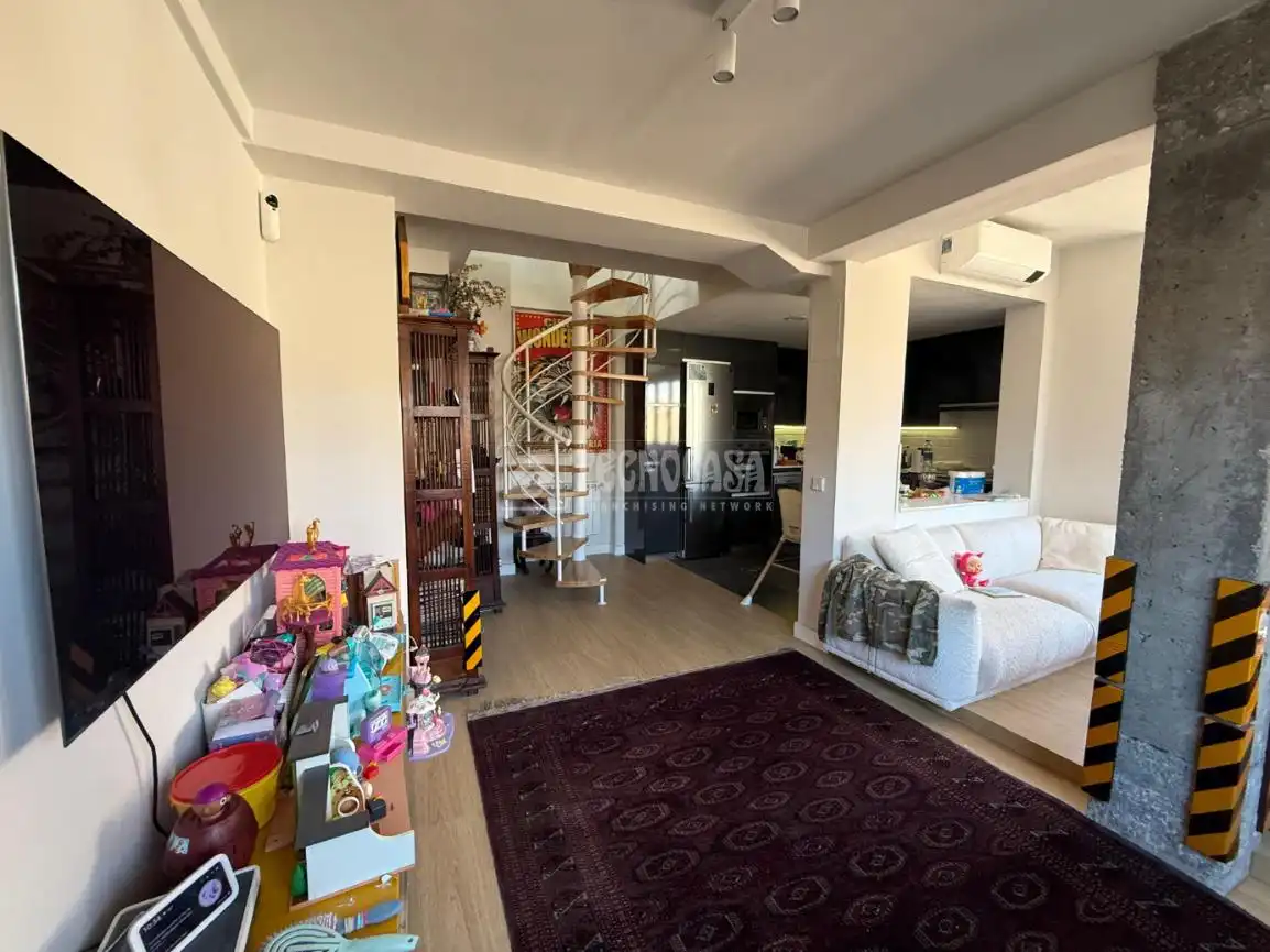 Piso en venta en Madrid con Aire acondicionado, Calefacción y Terraza