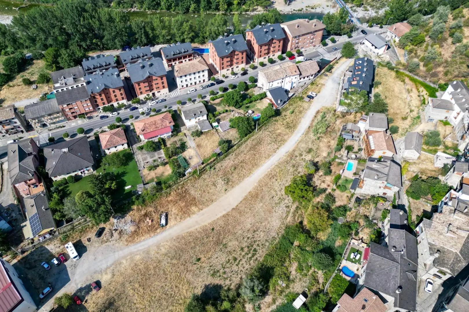 Terreni e lotti in vendita a Boltaña, imagen 2