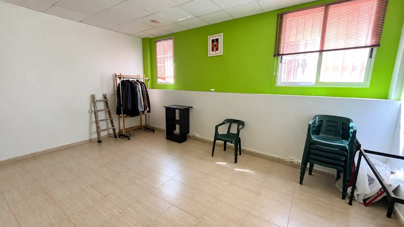 Local comercial en venda a Pueblo - Urbanizaciones, imagen 5