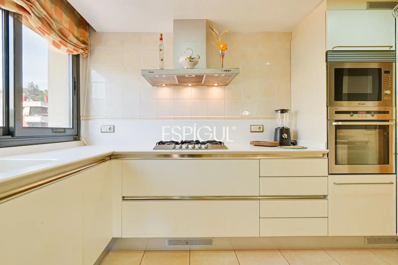 Cocina de Dúplex en venta en Arenys de Mar con Aire acondicionado, Calefacción y Terraza