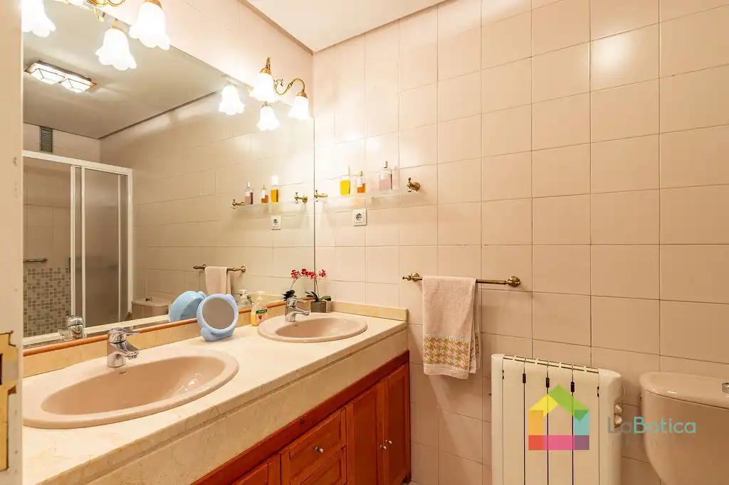 Flat with lift for sale in Argés, imagen 42