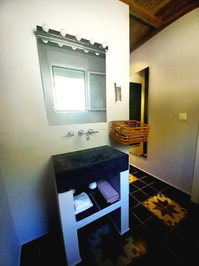 Badezimmer von Haus oder Chalet zum Verkauf in El Castell de Guadalest mit Klimaanlage, Privatgarten und Terrasse