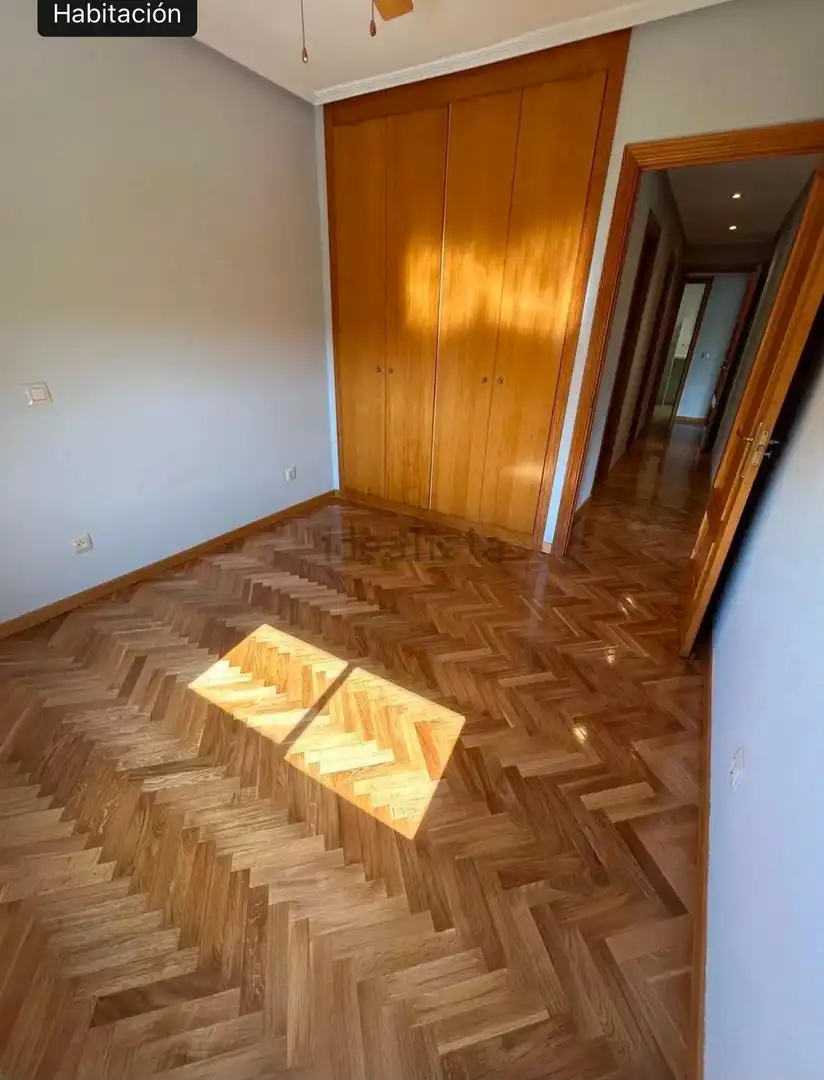 Habitación de Piso de alquiler en Fuenlabrada con Aire acondicionado, Jardín privado y Trastero