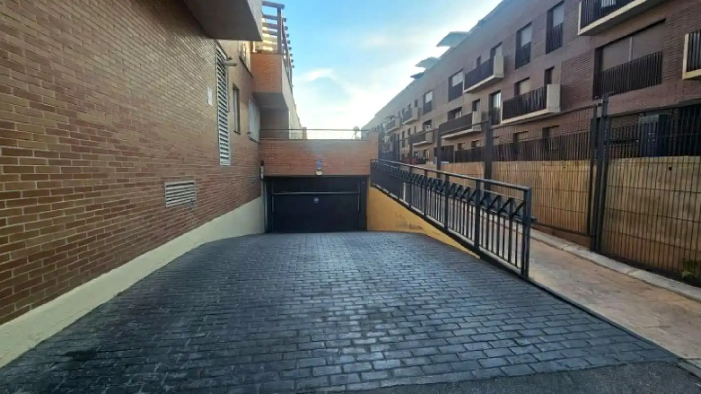 Parking of Garage for rent in Torrejón de Ardoz
