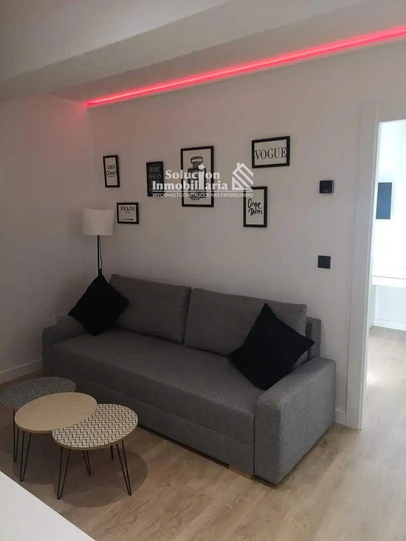 Living room of Flat for rent in Salamanca  with Heating, Terrace and Furnished