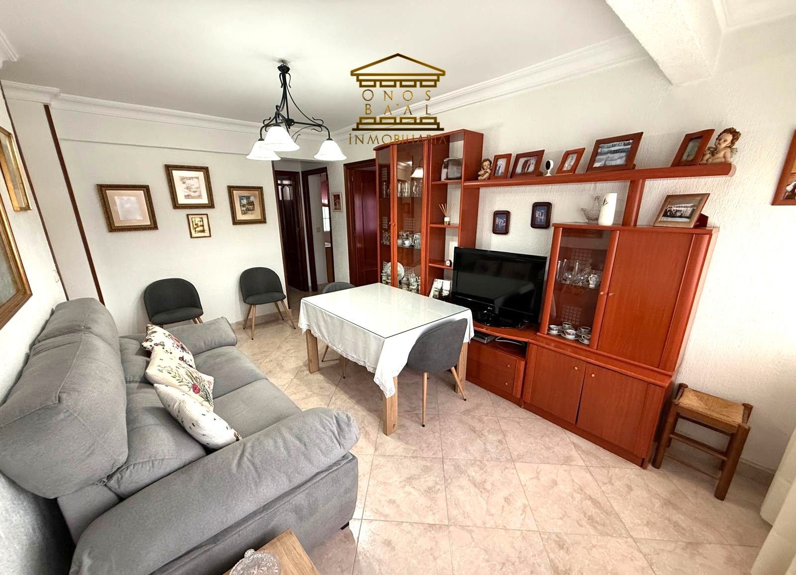 Sala d'estar de Pis en venda en  Huelva Capital amb Traster i Moblat