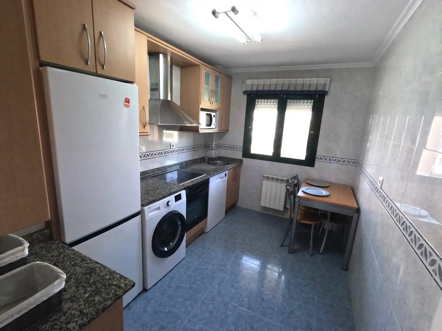Küche von Wohnung zur Miete in Santander mit Heizung, Möbliert und Ofen