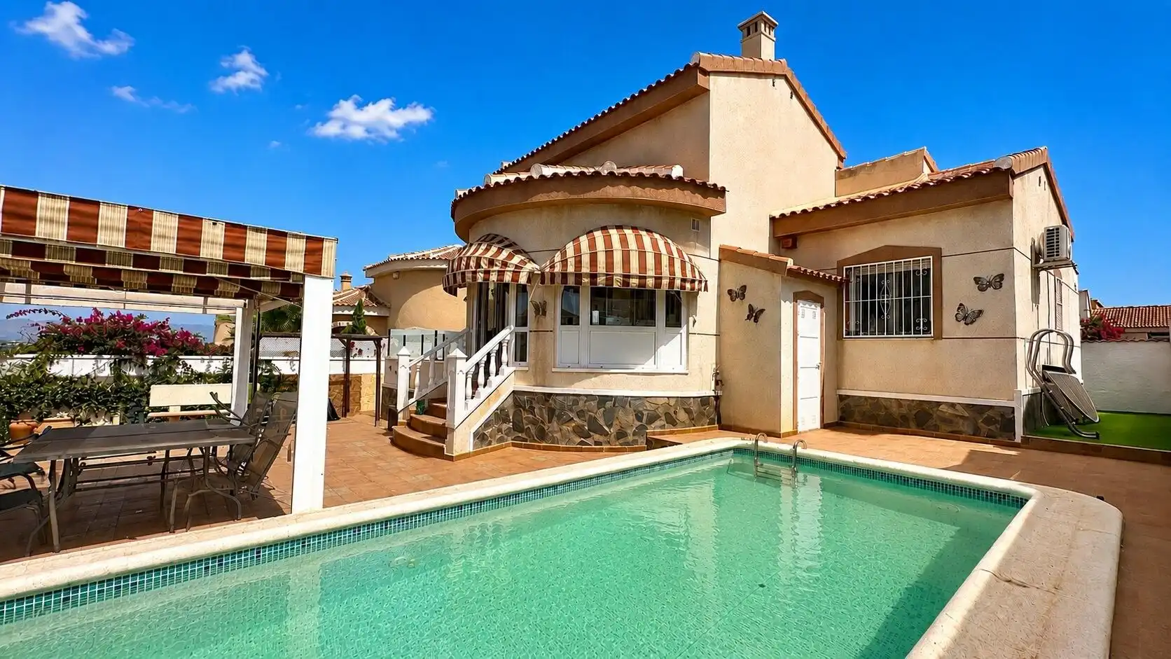 Vista exterior de Casa o chalet en venta en Rojales con Piscina comunitaria