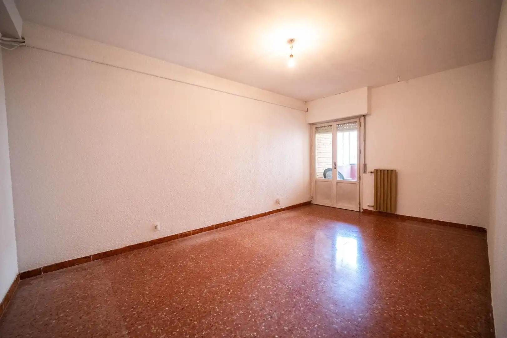 Sala d'estar de Pis en venda en Zaragoza amb Aire condicionat, Calefacció i Traster