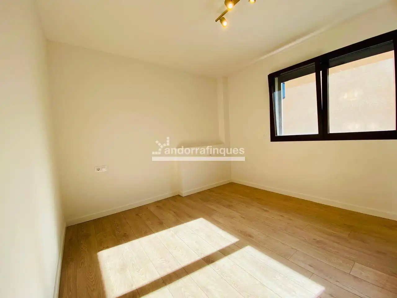 Appartamento con terrazza in affitto a Encamp pueblo, imagen 4