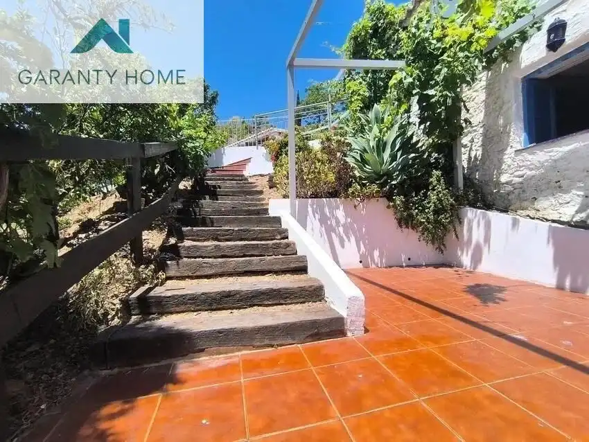 Vista exterior de Finca rústica en venda en Rincón de la Victoria amb Terrassa, Piscina i Moblat
