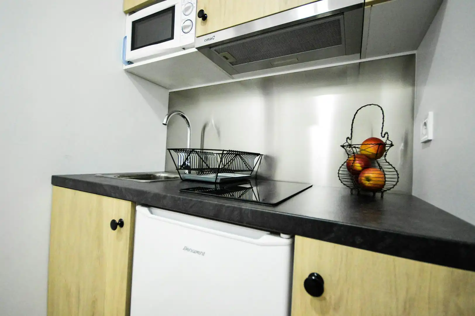 Kitchen of Flat for rent in Valencia  with Air Conditioner, Washing machine and TV