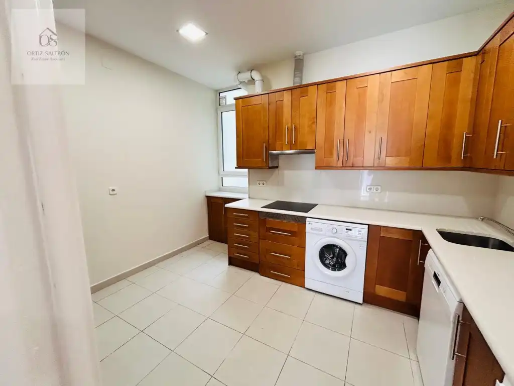 Cocina de Piso en venta en Madrid con Terraza