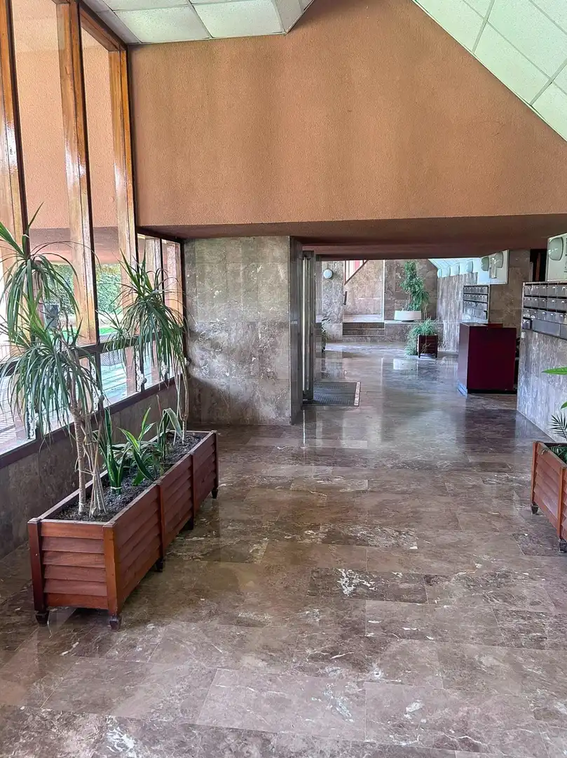 Wohnung zur Miete in Sevilla mit Klimaanlage, Terrasse und Möbliert