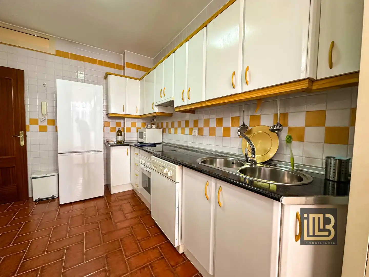 Cocina de Piso de alquiler en Málaga con Aire acondicionado, Calefacción y Terraza