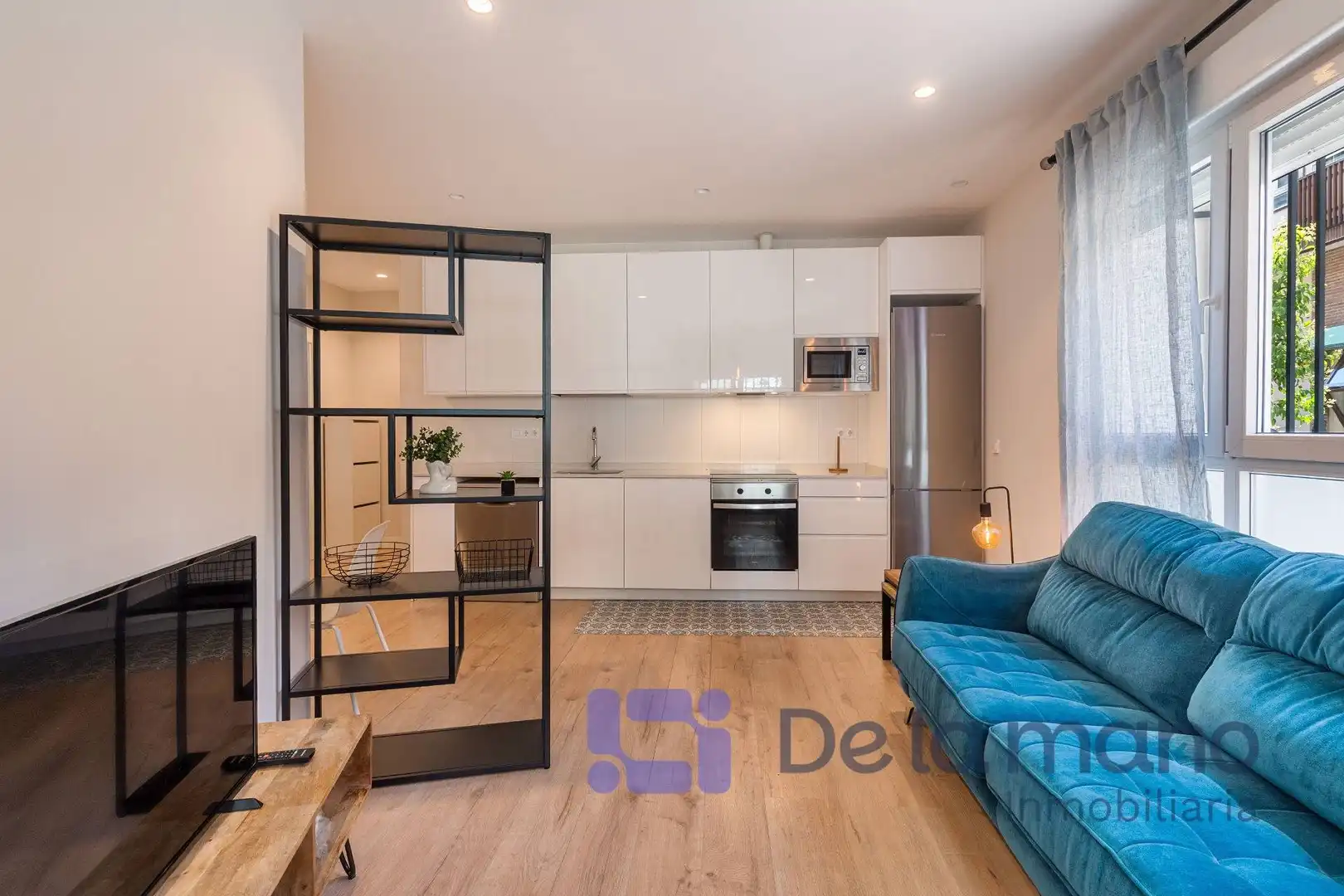 Sala de estar de Planta baja de alquiler en  Madrid Capital con Aire acondicionado, Trastero y Amueblado