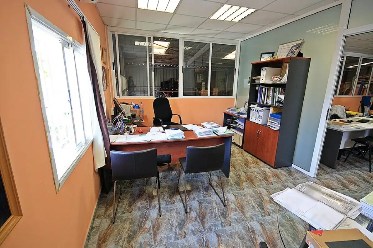 Nave industrial en venta en Calle MORERA, Cruce de Arinaga