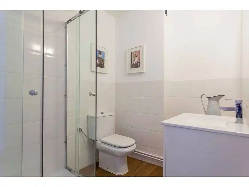 Badezimmer von Wohnungen zur Miete in Burgos Capital