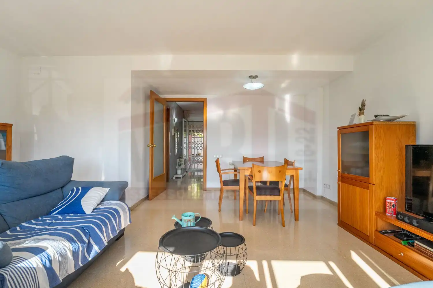 Sala de estar de Casa adosada en venta en Constantí con Aire acondicionado, Calefacción y Jardín privado