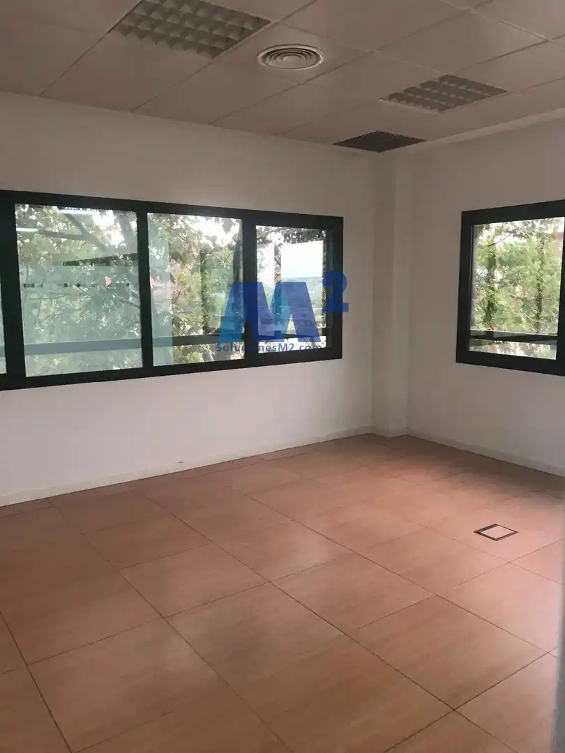 Schlafzimmer von Büro zur Miete in San Sebastián de los Reyes