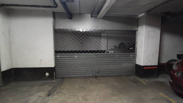 Garaje en Venta en Calle JACINTO BENAVENTE en Santa Lucía