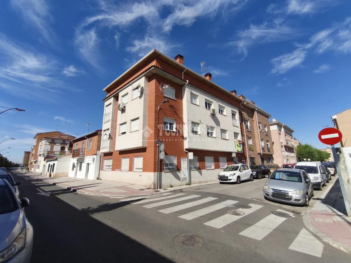 Exterior view of Duplex for sale in Azuqueca de Henares  with Air Conditioner and Heating