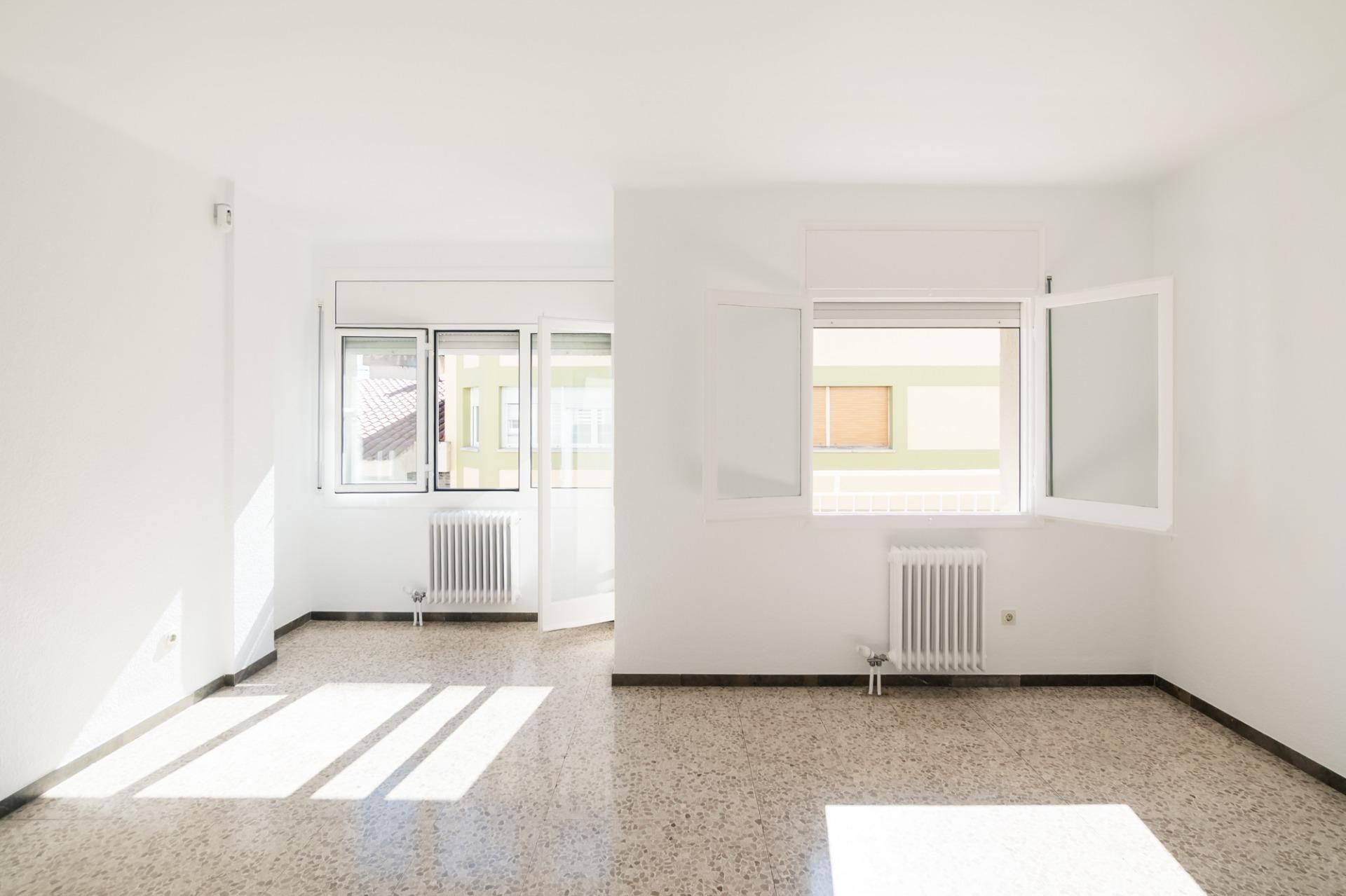 Flat for sale in Figueres  with Heating, Balcony and Alarm