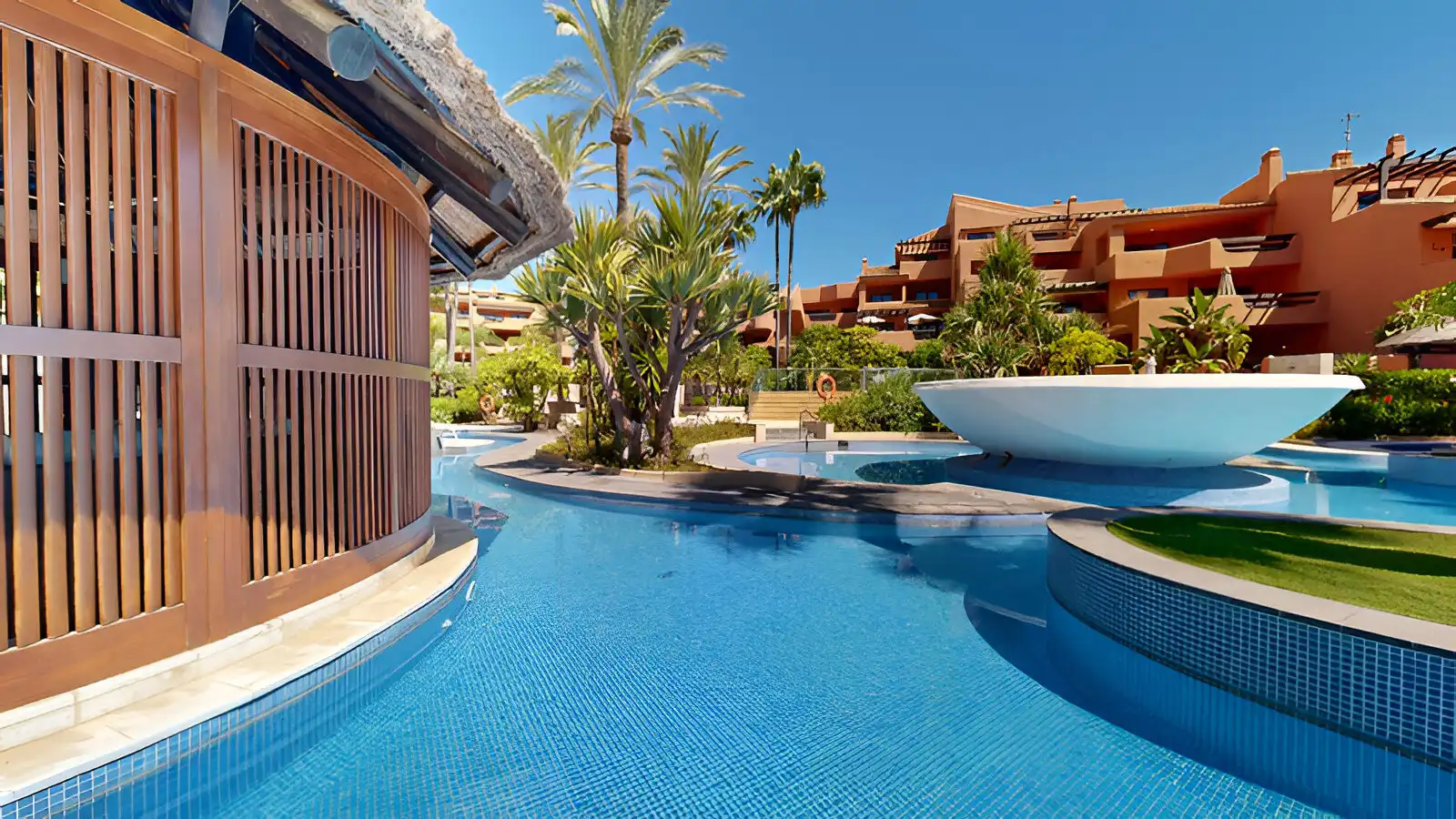 Apartament amb terrassa en venda a Estepona Pueblo, imagen 34