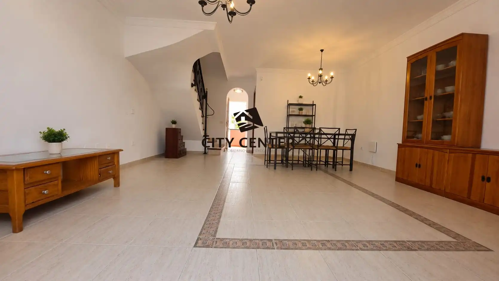Casa adosada en venta en Granadilla de Abona con Aire acondicionado, Terraza y Amueblado