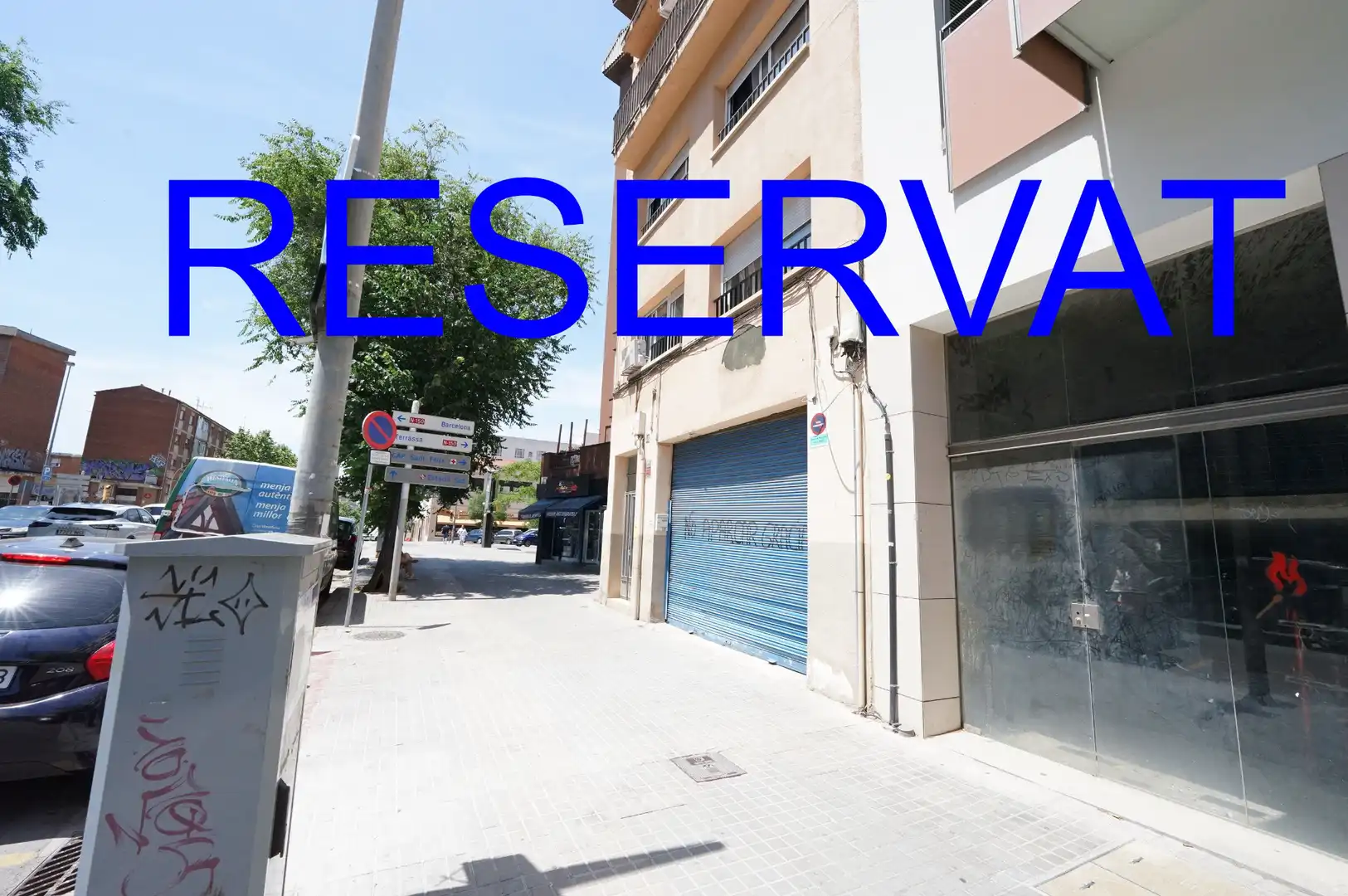 Nau industrial de lloguer a Passeig del Comerç 18