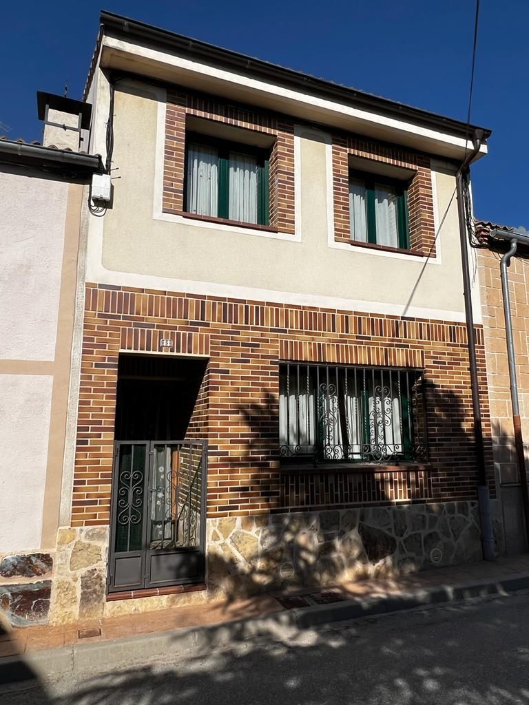 Exterior view of Single-family semi-detached for sale in Valseca  with Heating, Parquet flooring and Storage room
