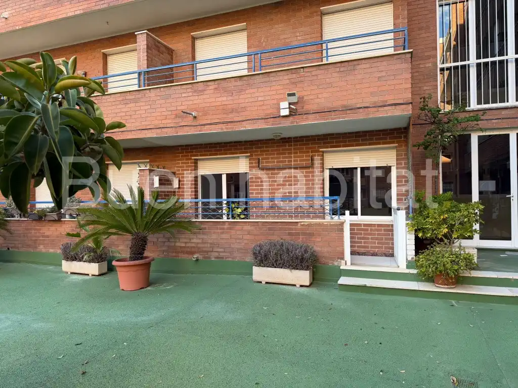 Flat with terrace for sale in Calle Pont (Del) 50, imagen 6
