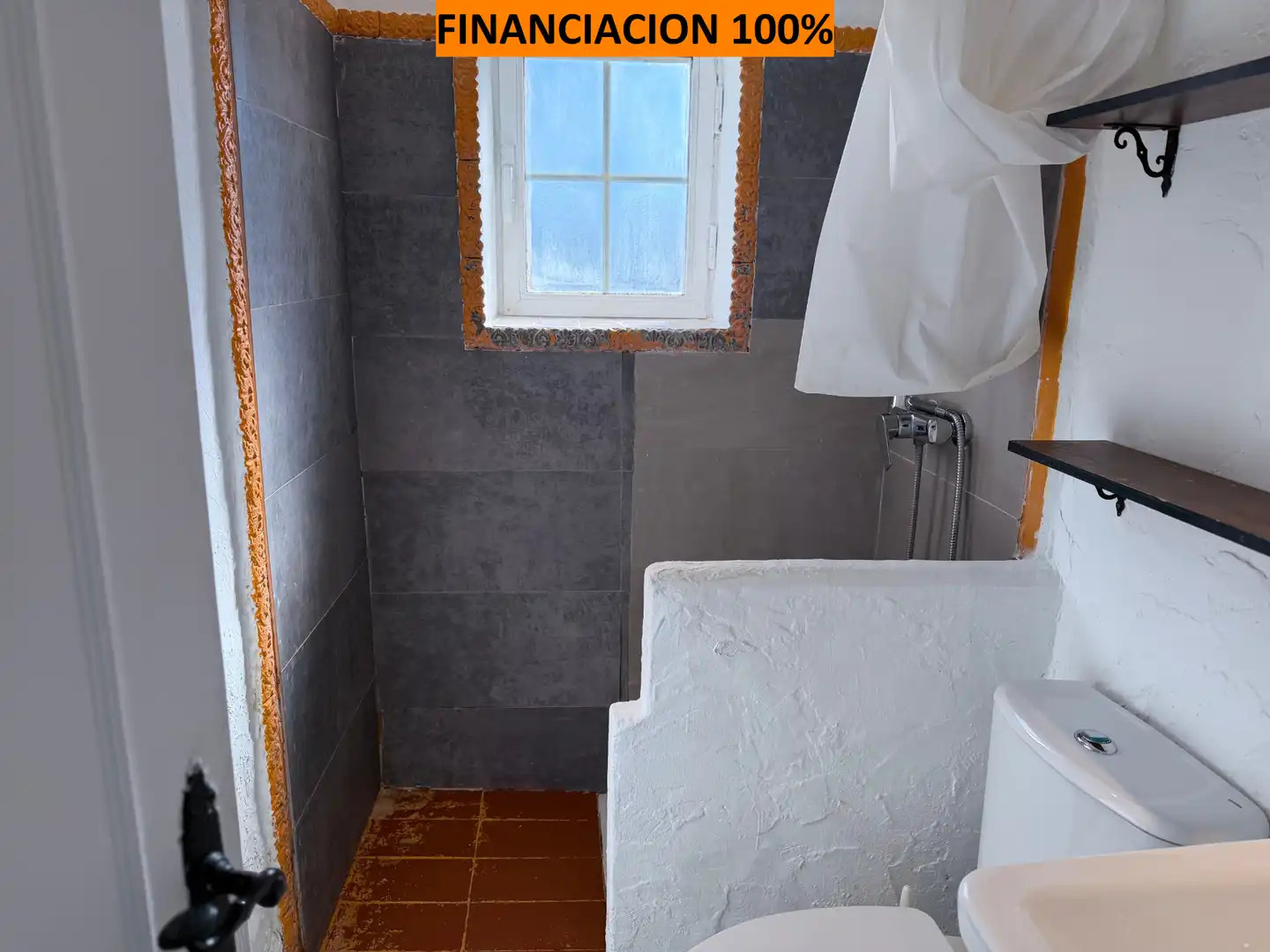 Bathroom of Flat for sale in Zaragoza  with Air Conditioner, Heating and Parquet flooring