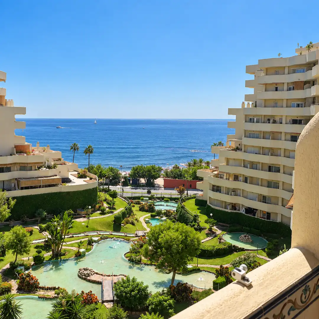 Studio with pool to rent in Avenida Rocío Jurado, imagen 8