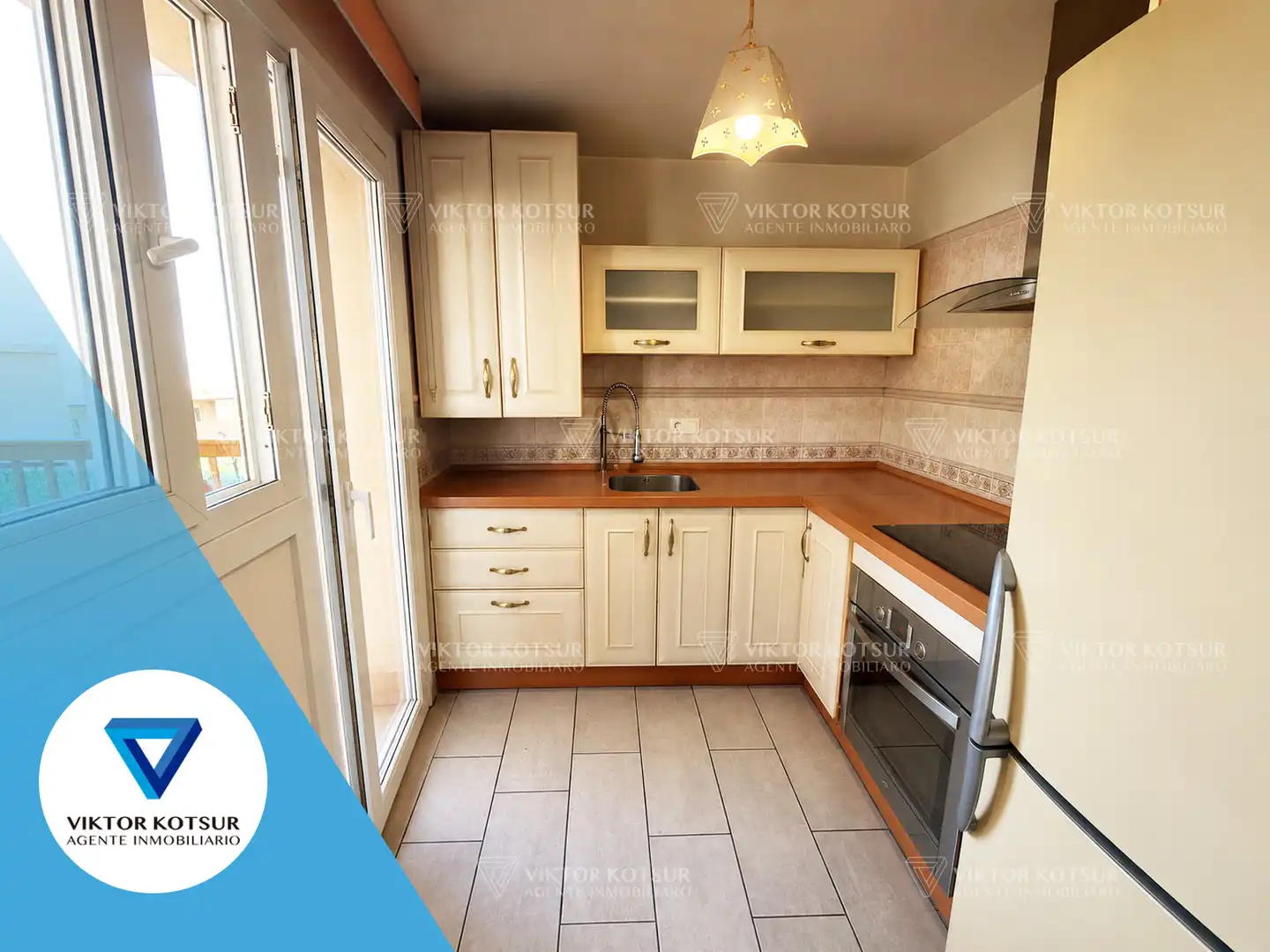 Kitchen of Attic for sale in Roquetas de Mar  with Air Conditioner, Parquet flooring and Terrace