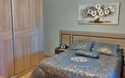 Bedroom of House or chalet for sale in Guadalcázar  with Air Conditioner and Private garden