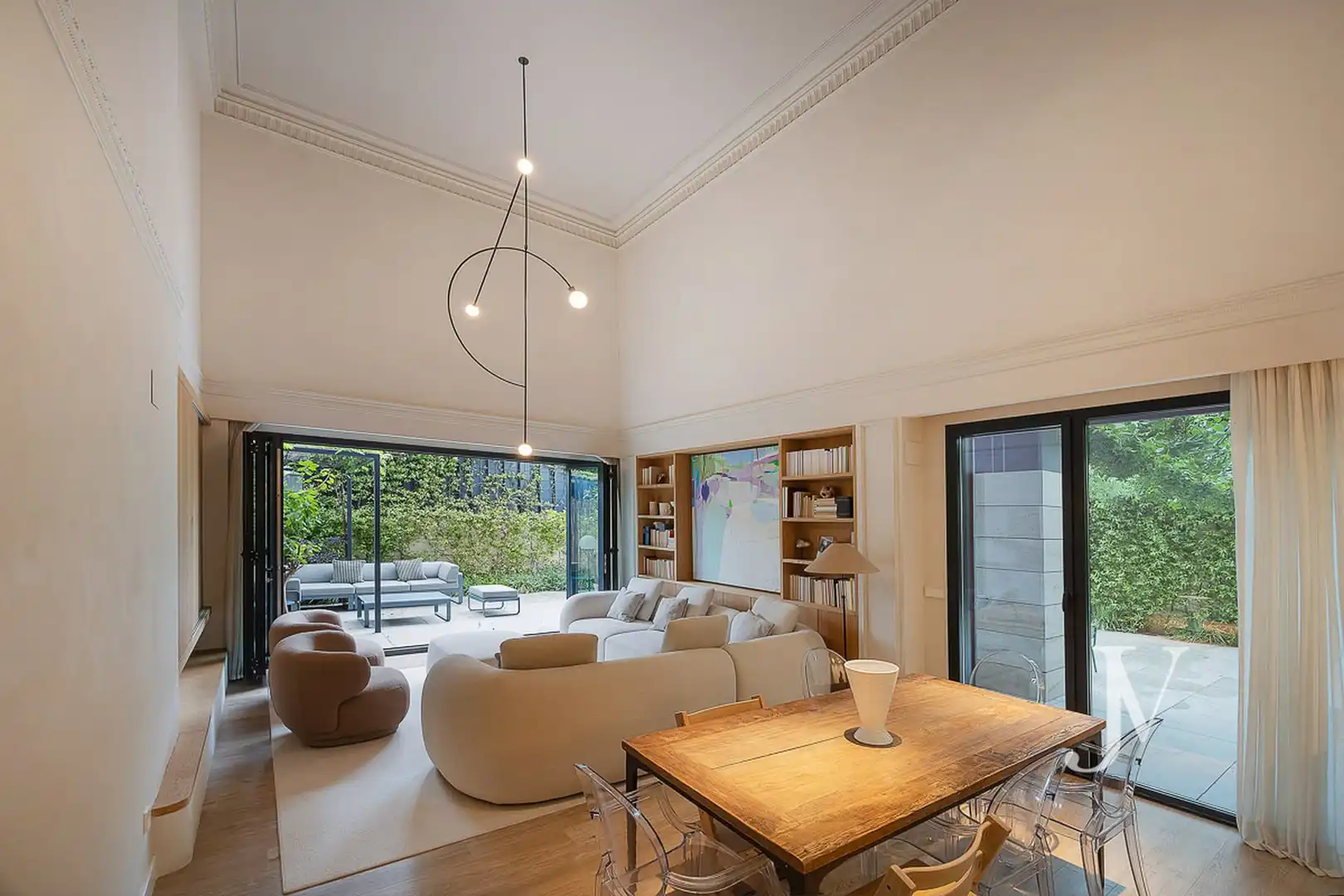 Sala de estar de Dúplex en venta en  Madrid Capital con Aire acondicionado, Calefacción y Jardín privado