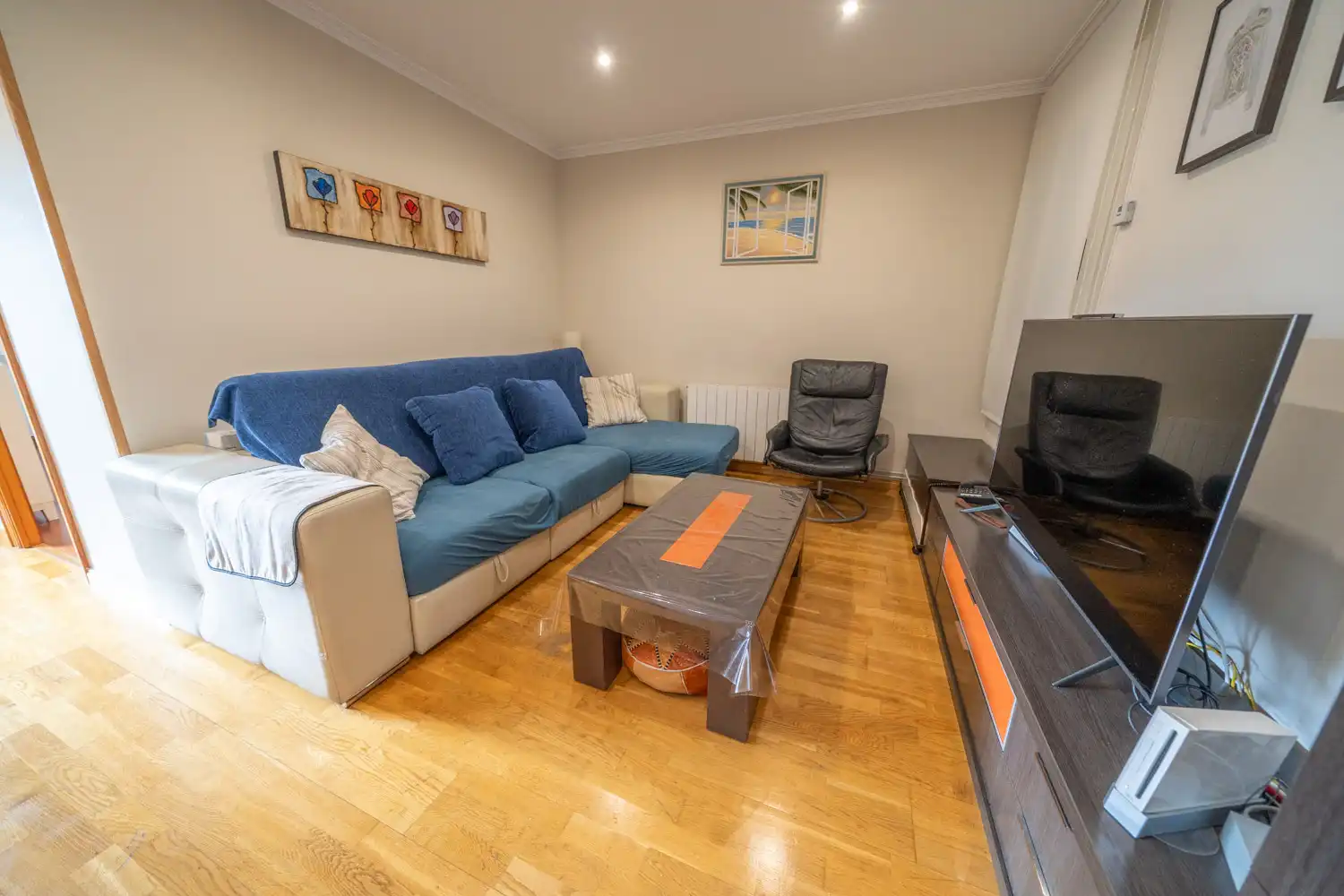 Living room of Flat for sale in Santa Coloma de Gramenet  with Air Conditioner, Heating and Terrace
