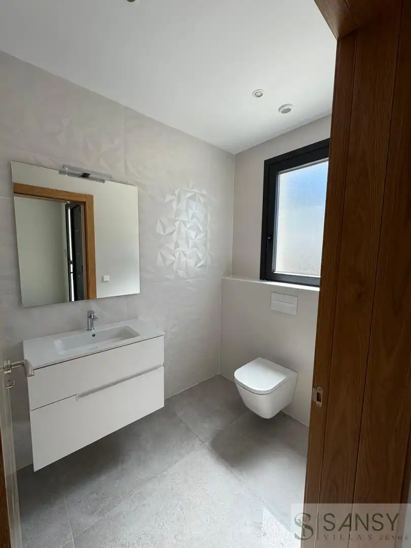 Bathroom of Houses for sale in Jávea / Xàbia  with Air Conditioner, Heating and Storage room