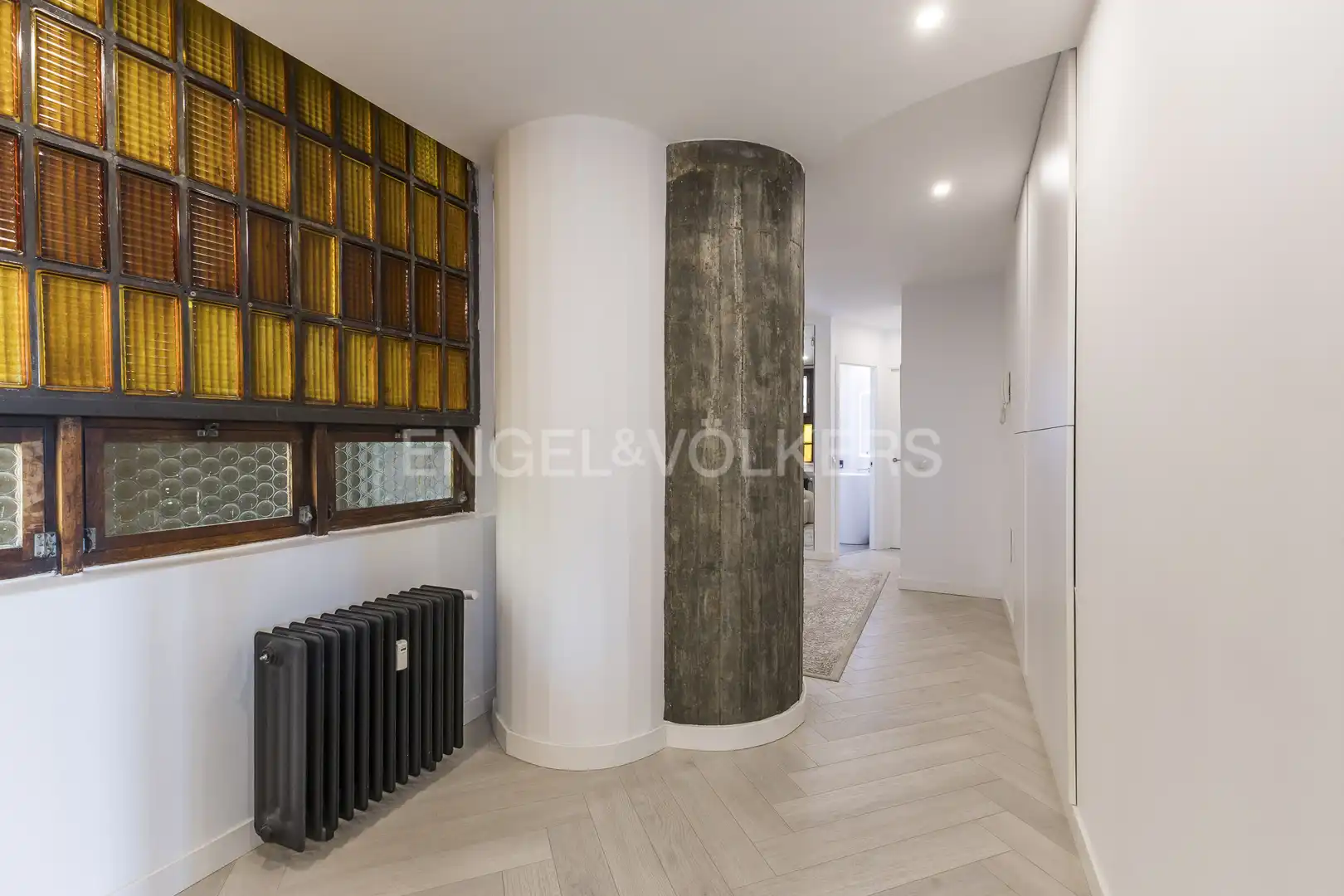 Flat for rent in Madrid  with Air Conditioner, Heating and Furnished