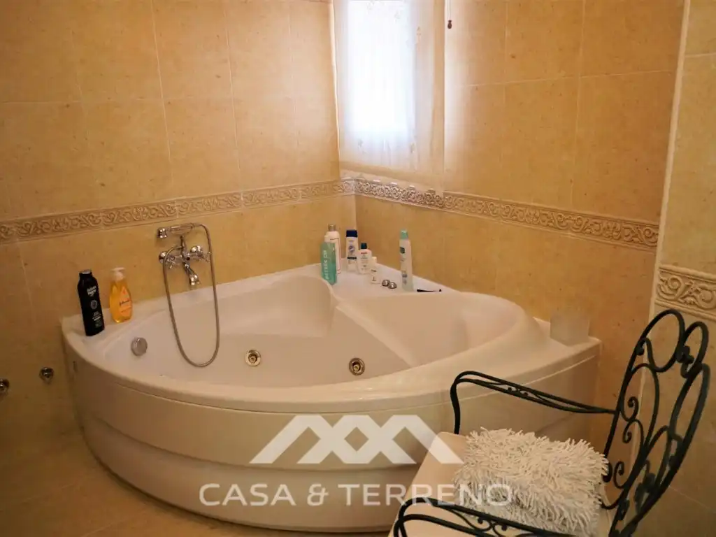 Bathroom of Houses for sale in Vélez-Málaga  with Air Conditioner, Terrace and Internet
