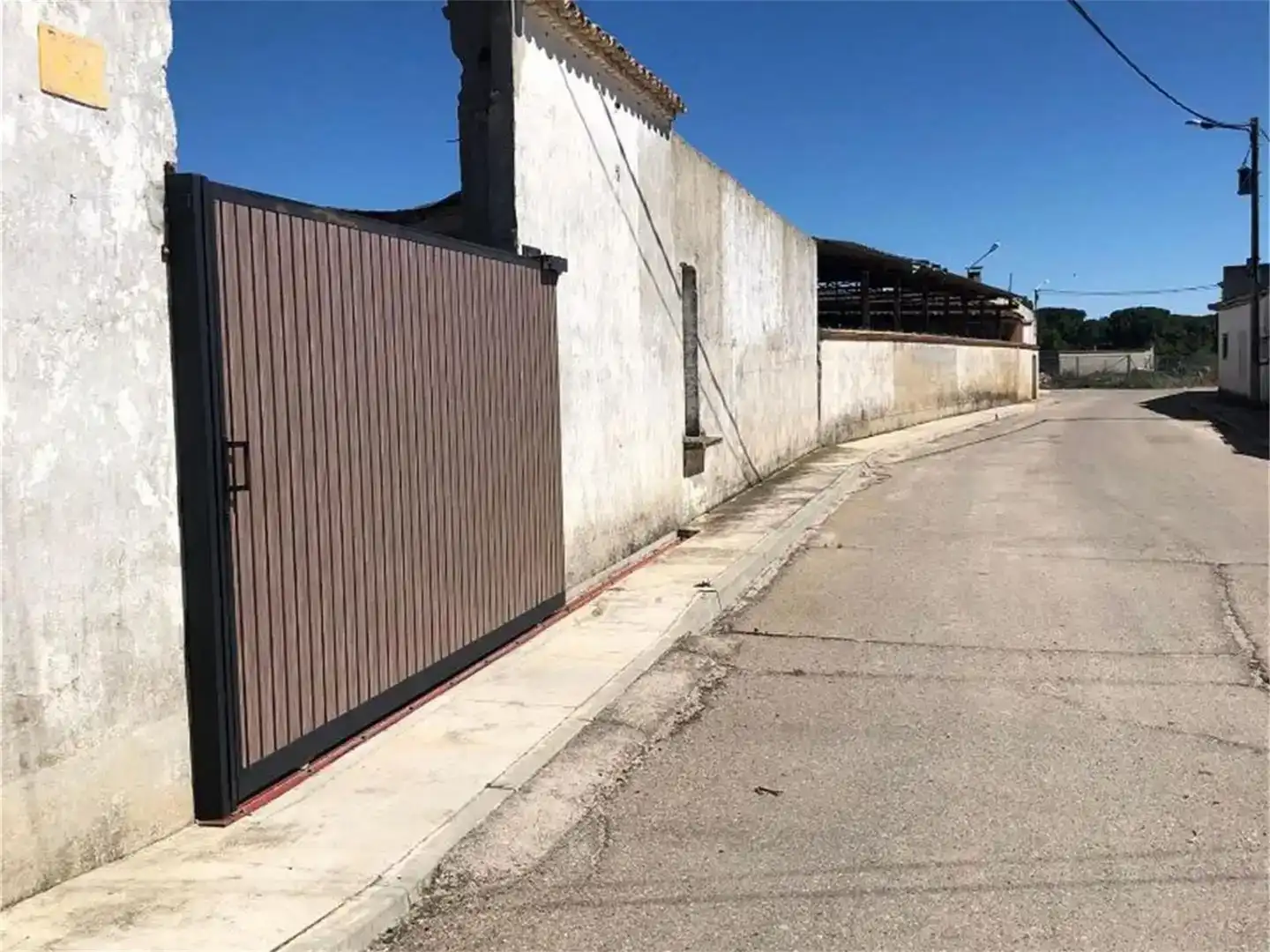 Exterior view of Land for sale in Pesquera de Duero