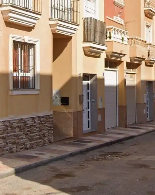Vista exterior de Piso en venta en Roquetas de Mar
