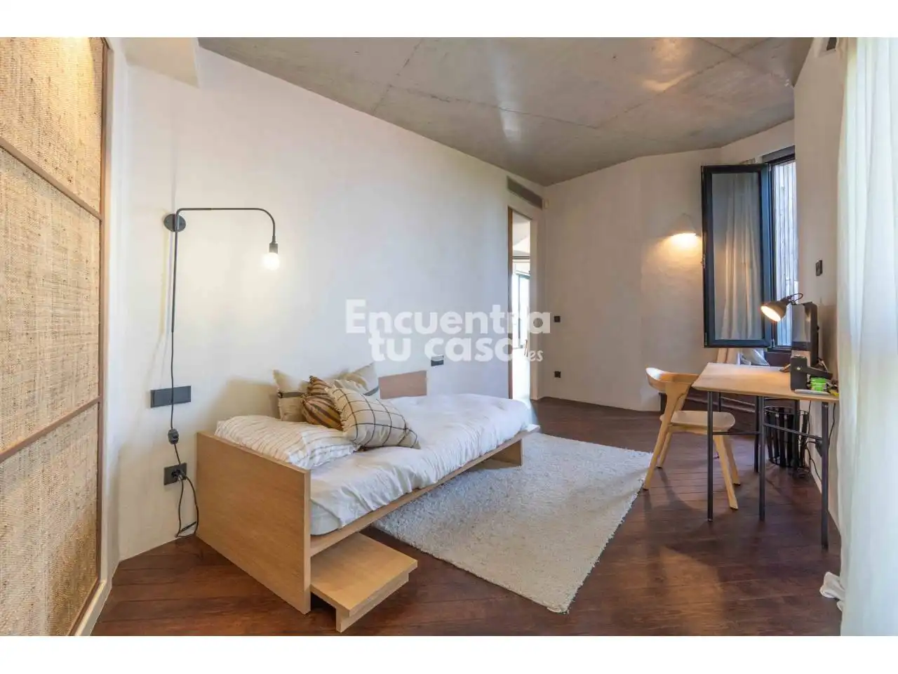 Dormitori de Casa o xalet en venda en Donostia - San Sebastián  amb Jardí privat, Terrassa i Piscina