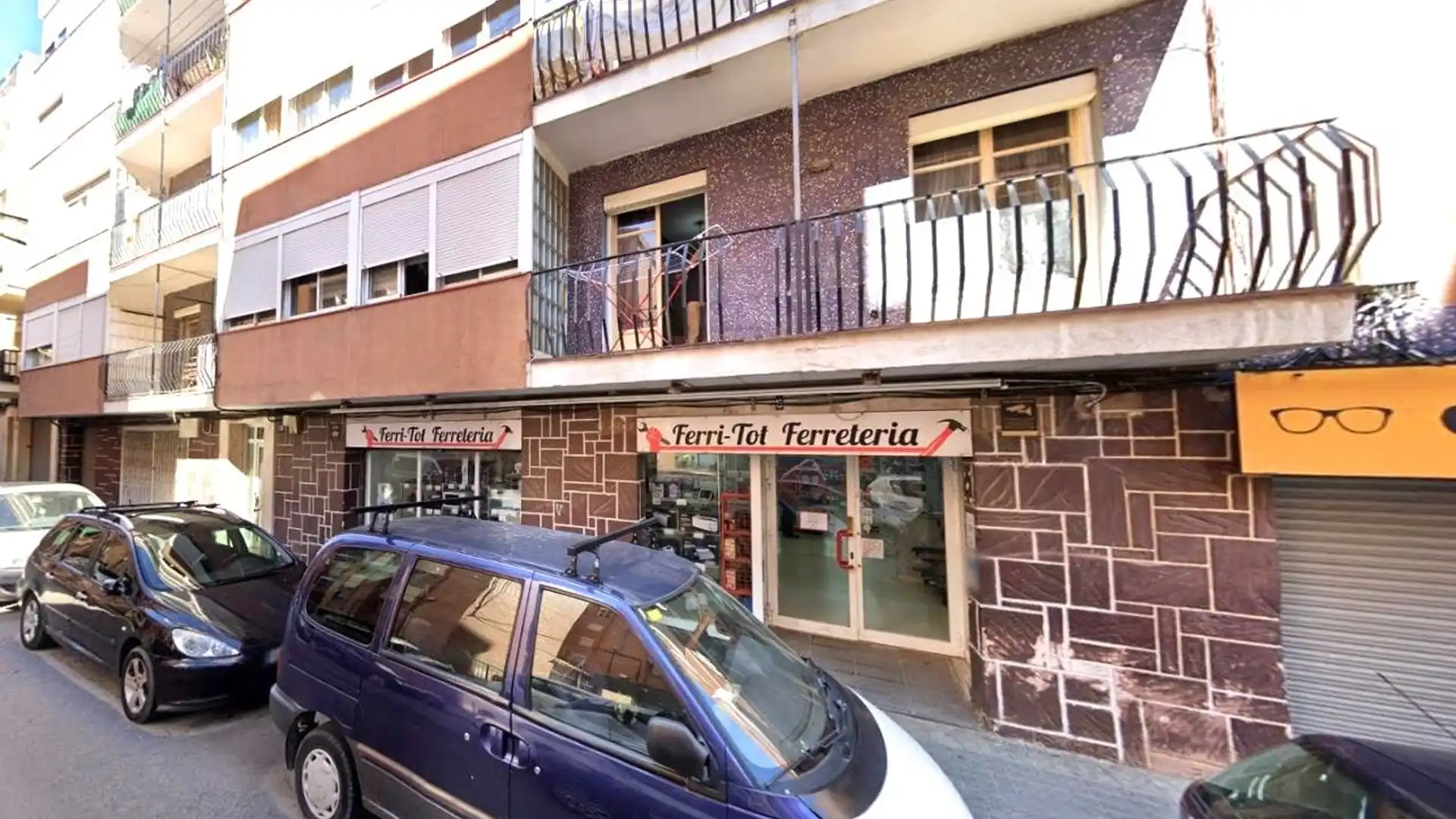 Vista exterior de Apartamento en venta en Mataró con Alarma