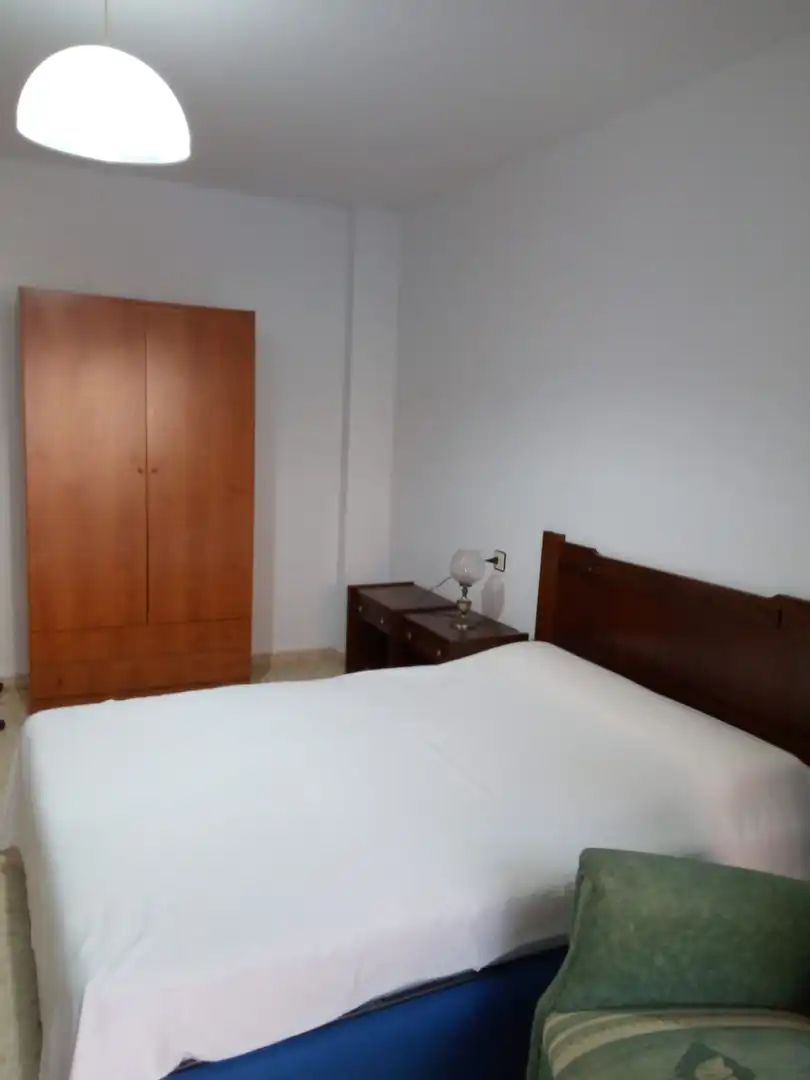 Bedroom of Flat for rent in Granada  with Heating, Furnished and Oven